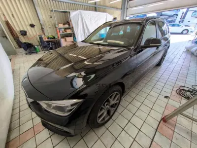 Gebraucht BMW 316 Advantage 116 PS (85 kW) 2017 Schwarz Kombi
