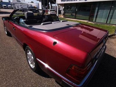 Gebraucht Mercedes 300 220 PS (161 kW) 1993 Rot Cabrio