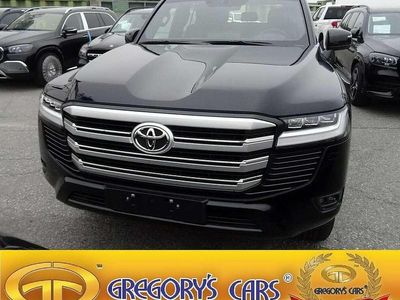 Raven black metallic Gebraucht 2023 Toyota Land Cruiser Executive SUV | 150.926 €