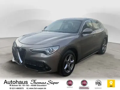 Gebraucht Alfa Romeo Stelvio Super 179 PS (131 kW) 2018 Colore esterno (regray) SUV