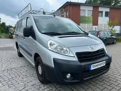 Gebraucht Peugeot Expert 128 PS (94 kW) 2015 Lack weiss banquise/deckende Van