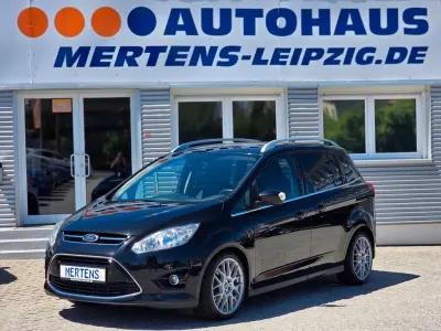 Używany Ford Grand C-Max Titanium 182 KM (133 kW) 2011 Czarny Minivan