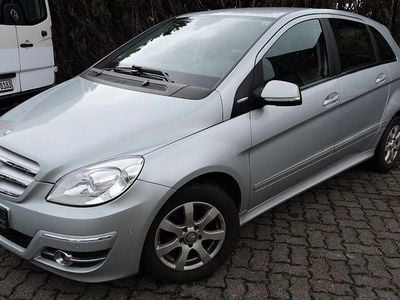 Mercedes B180