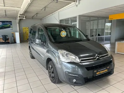 Gebraucht Citroën Berlingo 99 PS (72 kW) 2018 Grau Van / Kleinbus