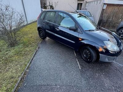 Gebraucht Ford Fiesta 80 PS (58 kW) 2006 Blau Kleinwagen