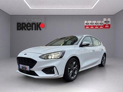 Frostweiß Gebraucht 2020 Ford Focus ST-Line Limousine | 16.490 € (Fairer Preis)