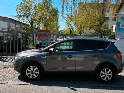 Gebraucht Ford Kuga 163 PS (119 kW) 2012 Braun SUV