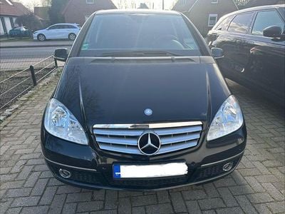 Gebraucht Mercedes A180 Avantgarde 116 PS (85 kW) 2010 Schwarz Limousine