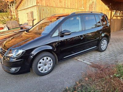 Schwarz Gebraucht 2010 VW Touran Freestyle Van / Kleinbus | 7.499 € (Fairer Preis)
