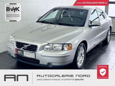 Silber Gebraucht 2007 Volvo S60 Kinetic Limousine | 8.900 €