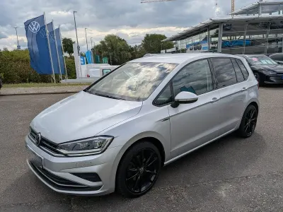 Gebraucht VW Golf Sportsvan Comfortline 116 PS (85 kW) 2019 Silber Van / Kleinbus