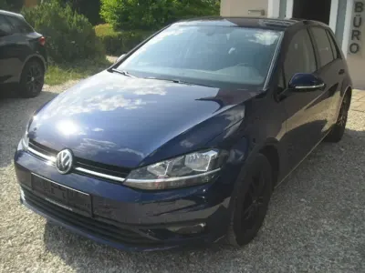 Gebraucht VW Golf VII Trendline 116 PS (85 kW) 2019 Atlantik blue metallic Kleinwagen