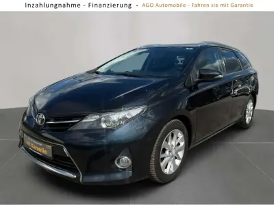 Gebraucht Toyota Auris Touring Sports Life+ 124 PS (91 kW) 2013 Grau Kombi