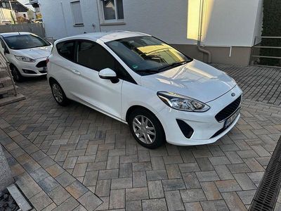 Gebraucht Ford Fiesta 71 PS (52 kW) 2017 Weiß Kleinwagen