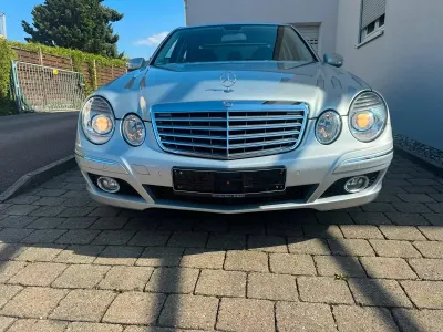 Gebraucht Mercedes E230 204 PS (150 kW) 2007 Grau Limousine