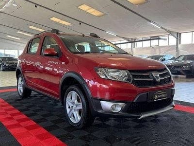 Second-hand Dacia Sandero Prestige 96 CP (70 kW) 2013 Roșu Berlinǎ