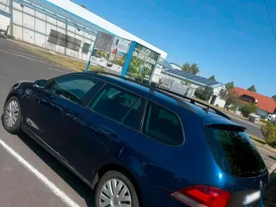 Gebraucht VW Golf VI 105 PS (77 kW) 2011 Blau Kombi