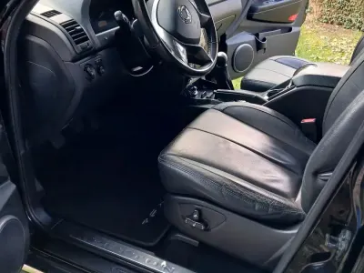 Gebraucht SsangYong Rexton 155 PS (114 kW) 2015 Schwarz SUV
