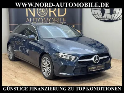 Gebraucht Mercedes A200 Progressive 163 PS (119 kW) 2022 Denimblau metallic (metallic) Limousine