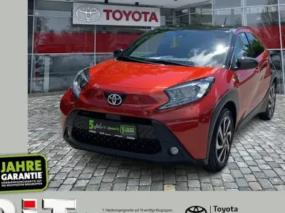 Gebraucht Toyota Aygo X Pulse 72 PS (52 kW) 2023 Schwarz SUV