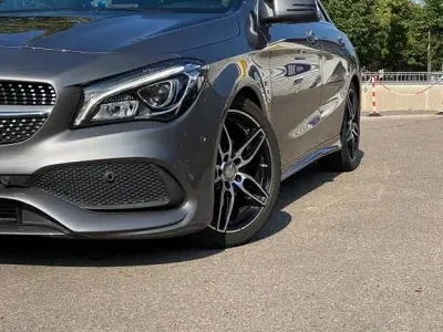 Gebraucht Mercedes CLA180 AMG line 185 PS (136 kW) 2016 Grau Coupé