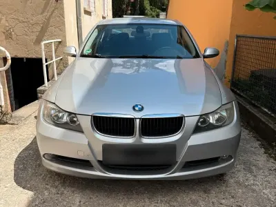 Gebraucht BMW 318 142 PS (104 kW) 2007 Grau Limousine