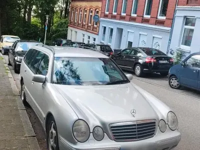Gebraucht Mercedes E320 197 PS (144 kW) 2002 Silber Kombi
