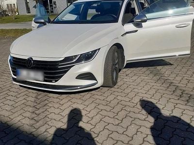 Gebraucht VW Arteon 150 PS (110 kW) 2023 Weiß Kombi