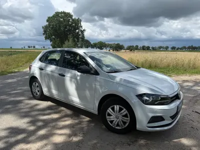Gebraucht VW Polo Trendline 80 PS (58 kW) 2019 Weiß Kleinwagen