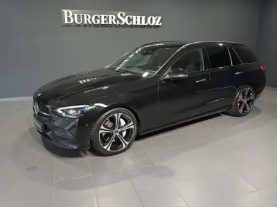 Gebraucht Mercedes C200 163 PS (119 kW) 2023 Obsidianschwarz metallic Limousine