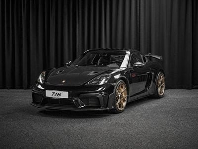 Porsche 718 Cayman GT4