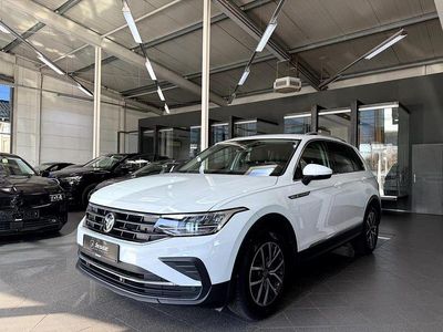 Gebraucht VW Tiguan Life 150 PS (110 kW) 2022 Pure white SUV
