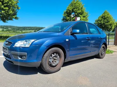 Gebraucht Ford Focus 101 PS (74 kW) 2006 Blau Limousine