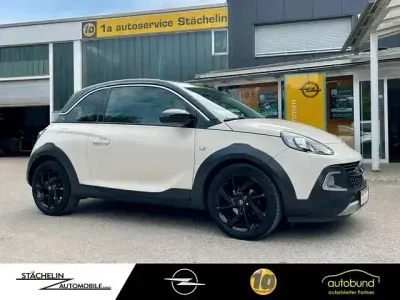 Gebraucht Opel Adam Rocks 87 PS (63 kW) 2019 Weiß Kleinwagen