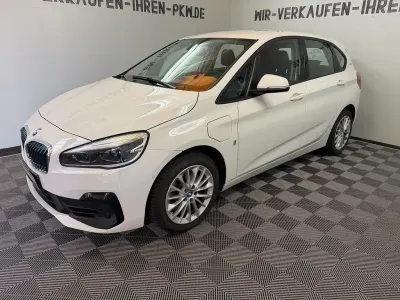 Gebraucht BMW 225 Active Tourer Sport Line 136 PS (100 kW) 2018 Weiß Van / Kleinbus