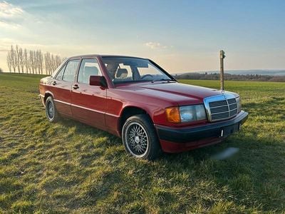 Usata Mercedes 190 92 CV (67 kW) 1991 Rosso Berlina