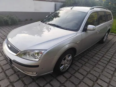 Gebraucht Ford Mondeo Ghia 155 PS (114 kW) 2005 Silber Kombi