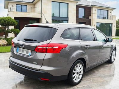 Usata Ford Focus Titanium 150 CV (110 kW) 2015 Marrone Berlina