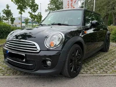 Gebraucht Mini Cooper D 111 PS (81 kW) 2011 Schwarz Kleinwagen