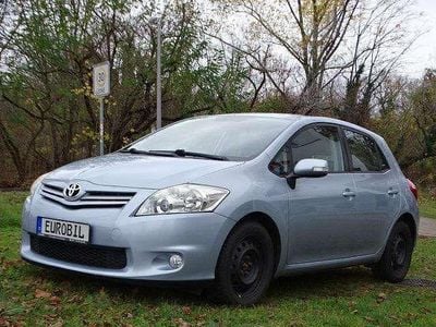 Gebraucht Toyota Auris Luna 132 PS (97 kW) 2012 Kristall blau (8s1) Limousine