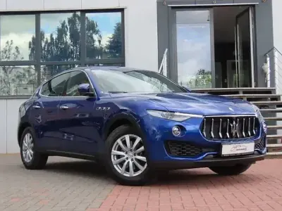 Gebraucht Maserati Levante 349 PS (256 kW) 2021 Blu emozione metallic SUV
