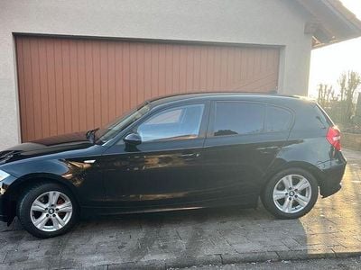 Schwarz Gebraucht 2007 BMW 118 Kleinwagen | 5.250 € (Etwas zu teuer)