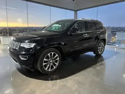 Gebraucht Jeep Grand Cherokee Overland 250 PS (183 kW) 2019 Schwarz SUV