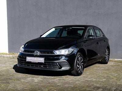 Gebraucht VW Polo Life 95 PS (69 kW) 2024 Schwarz Kleinwagen