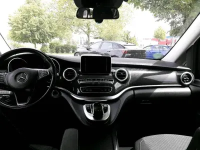Gebraucht Mercedes V220 163 PS (119 kW) 2016 Schwarz Van / Kleinbus