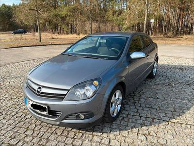 Gebraucht Opel Astra 105 PS (77 kW) 2005 Grau Coupé