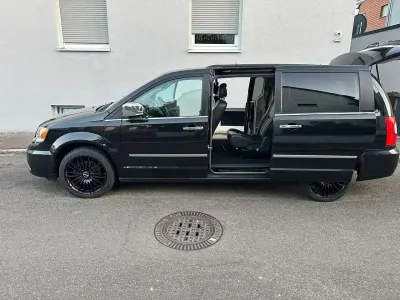 Gebraucht Lancia Voyager Platinum 163 PS (119 kW) 2012 Van / Kleinbus