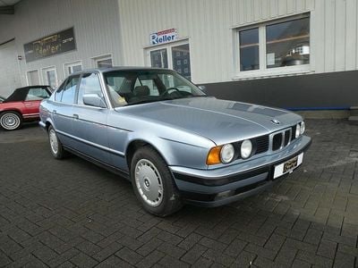 Gebraucht BMW 525 170 PS (125 kW) 1990 Blau Limousine