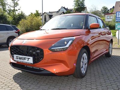 Neu Suzuki Swift Club 82 PS (60 kW) 2026 Flame orange pearl Kleinwagen