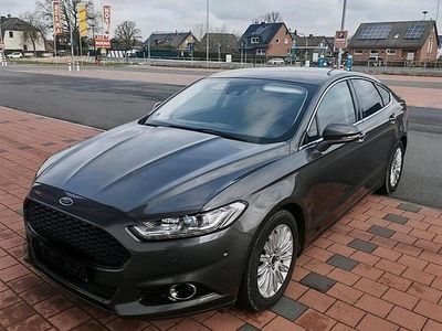 Gebraucht Ford Mondeo Titanium 150 PS (110 kW) 2015 Grau Limousine